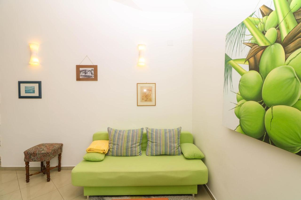 Apartments Blue And Green With Balcony Baška Exterior foto
