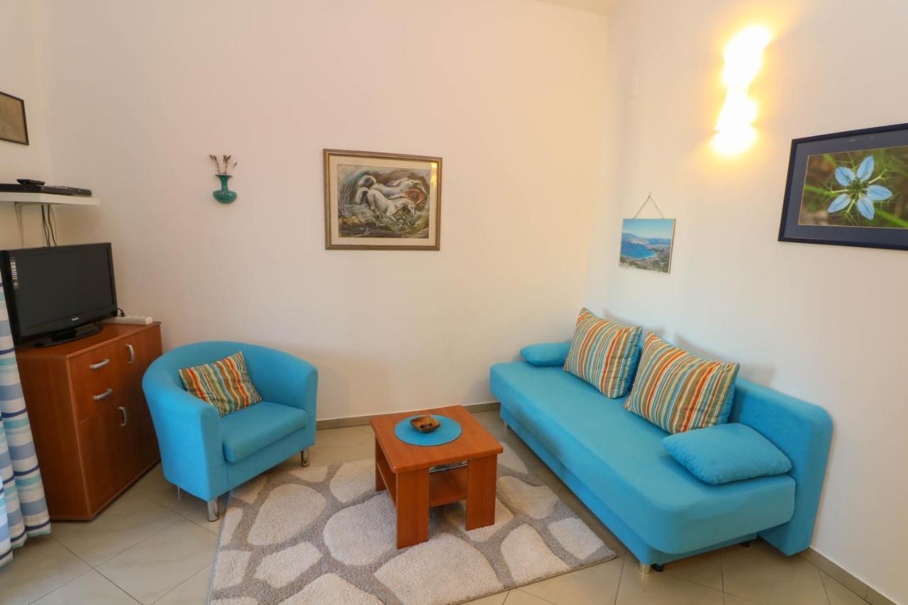 Apartments Blue And Green With Balcony Baška Exterior foto